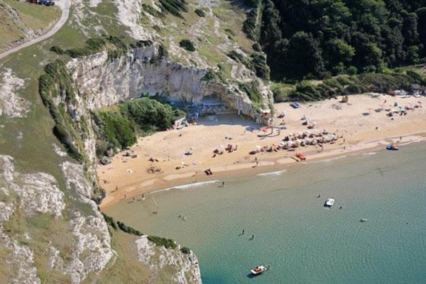 Appartamenti - Spiaggia Zaiana เปสคีชี ภายนอก รูปภาพ